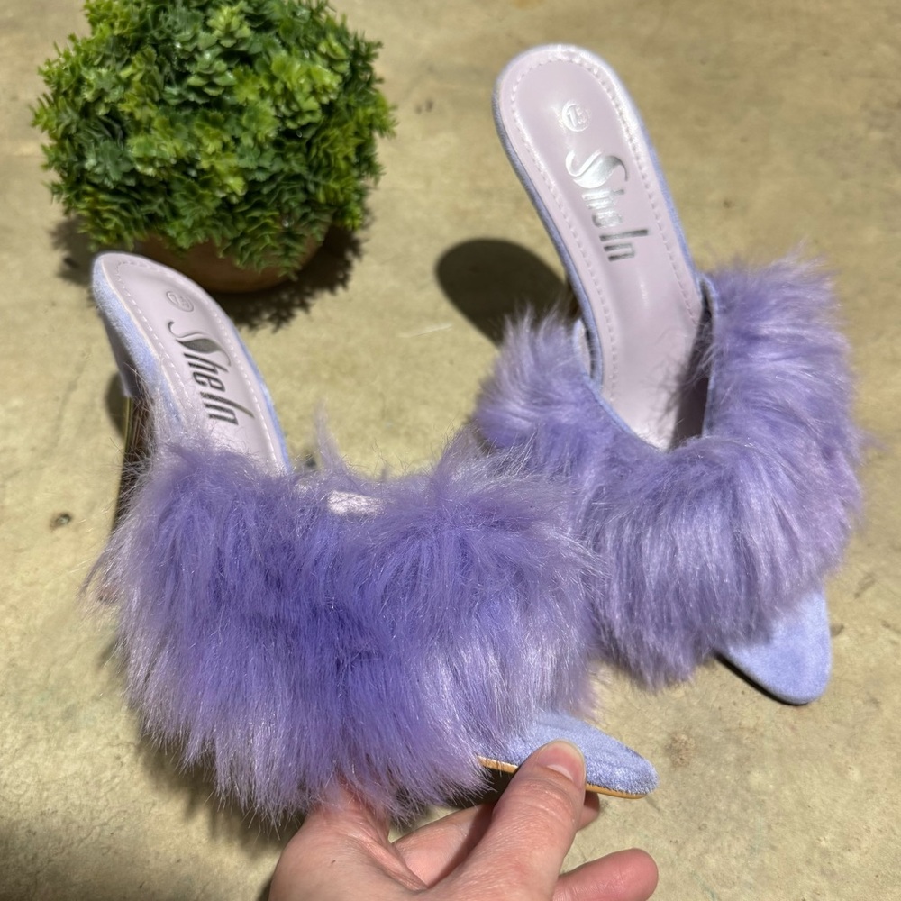NWOT Purple Faux Fur High Heels Women Size 7.5 NYE Party Formal‎ Wedding Lilac